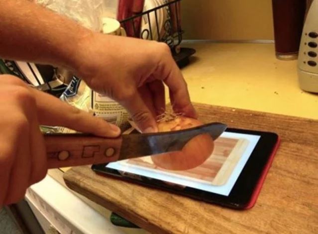 8 Potret fungsi lain dari handphone ini bikin geleng-geleng