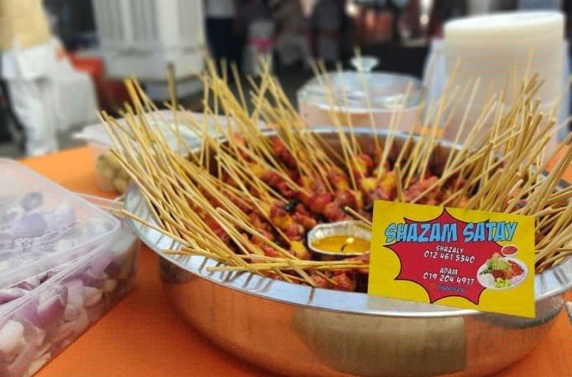 Kisah haru pilot & insinyur banting setir jadi penjual sate