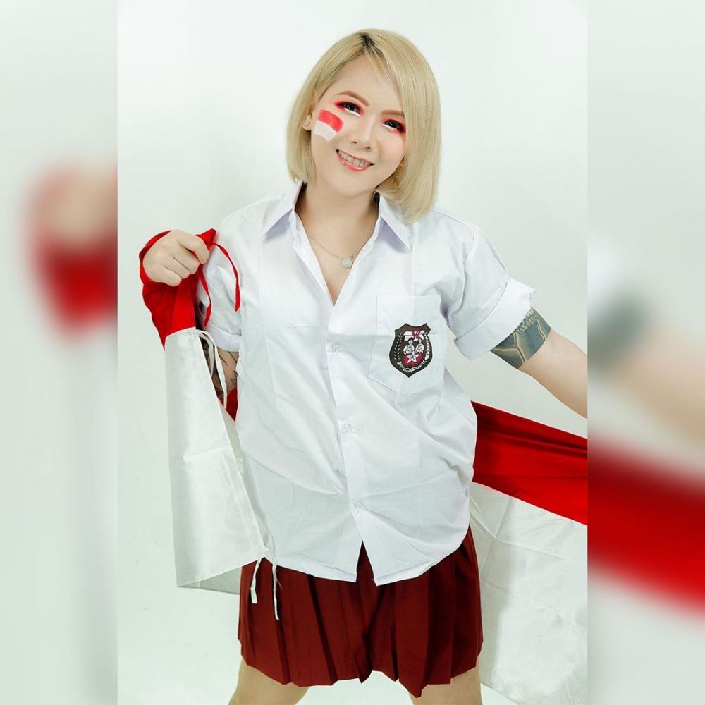 6 Potret terbaru Evelyn Nada Anjani usai sulam bibir, jadi sorotan