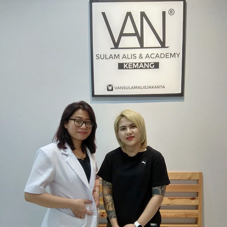 6 Potret terbaru Evelyn Nada Anjani usai sulam bibir, jadi sorotan