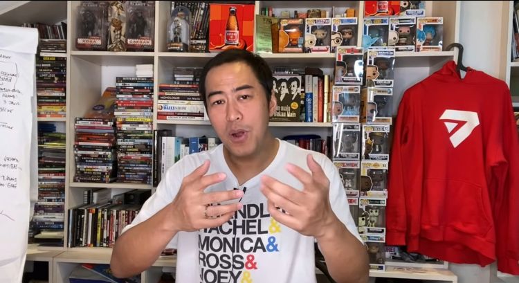 9 Fakta Stand Up Comedy Pandji Pragiwaksono Yang Bikin Tersinggun 9 Fakta Stand Up Comedy Pandji Pragiwaksono Yang Bikin Tersinggun