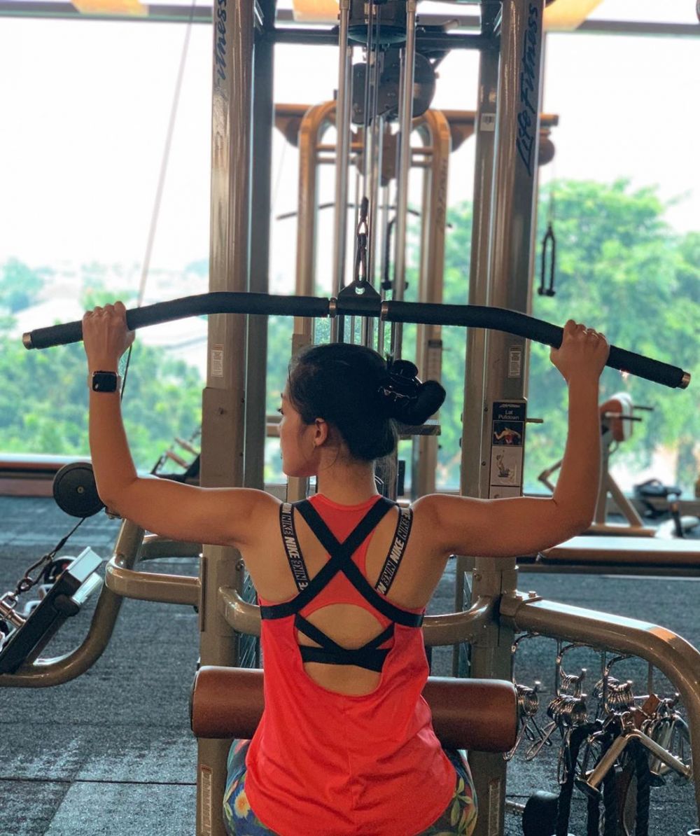 Cerita 5 seleb idap skoliosis, Jessica Mila sudah sejak SMP