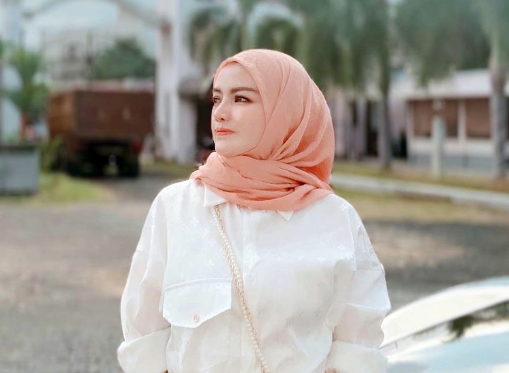 Banting setir dari bankir, penggiat feysen ini sukses jadi pengusaha