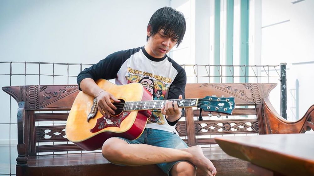 10 Transformasi Rian D'Masiv dari awal karier, gaya rambutnya ikonik