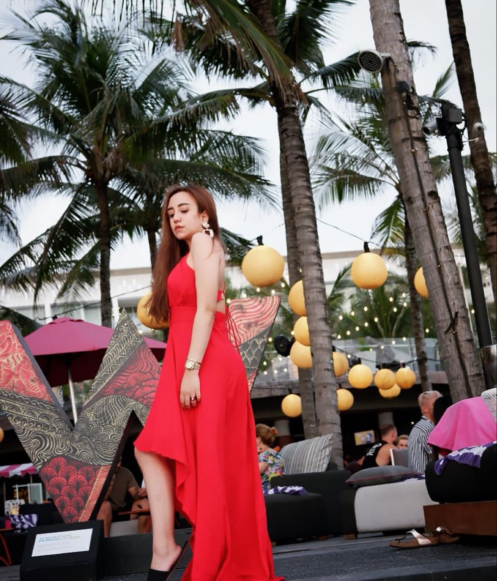 7 Momen liburan Salmafina Sunan, penampilannya jadi sorotan