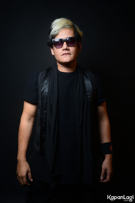 6 Fakta penangkapan Anton J-Rock karena narkoba, miliki 1 kg ganja  