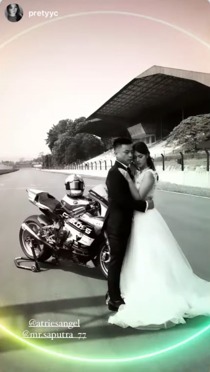 9 Potret prewedding Atries Angel mantan Chef Juna, elegan