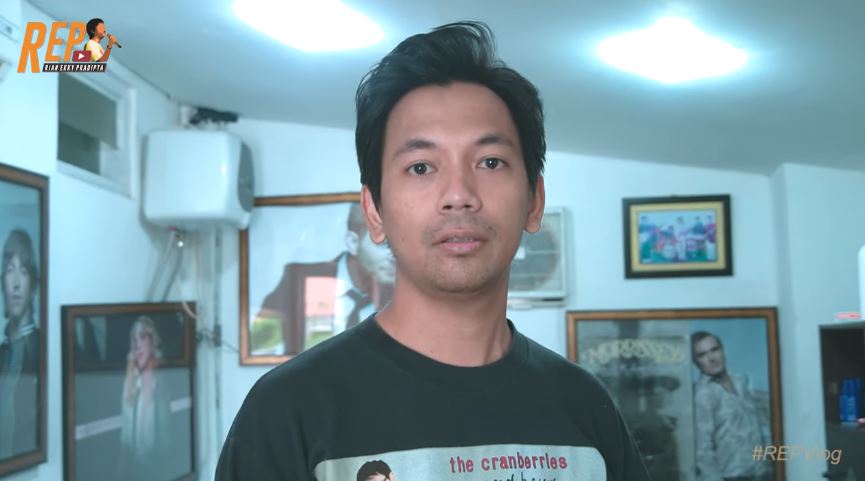 8 Potret Rian D'Masiv dengan gaya rambut baru, tampil beda