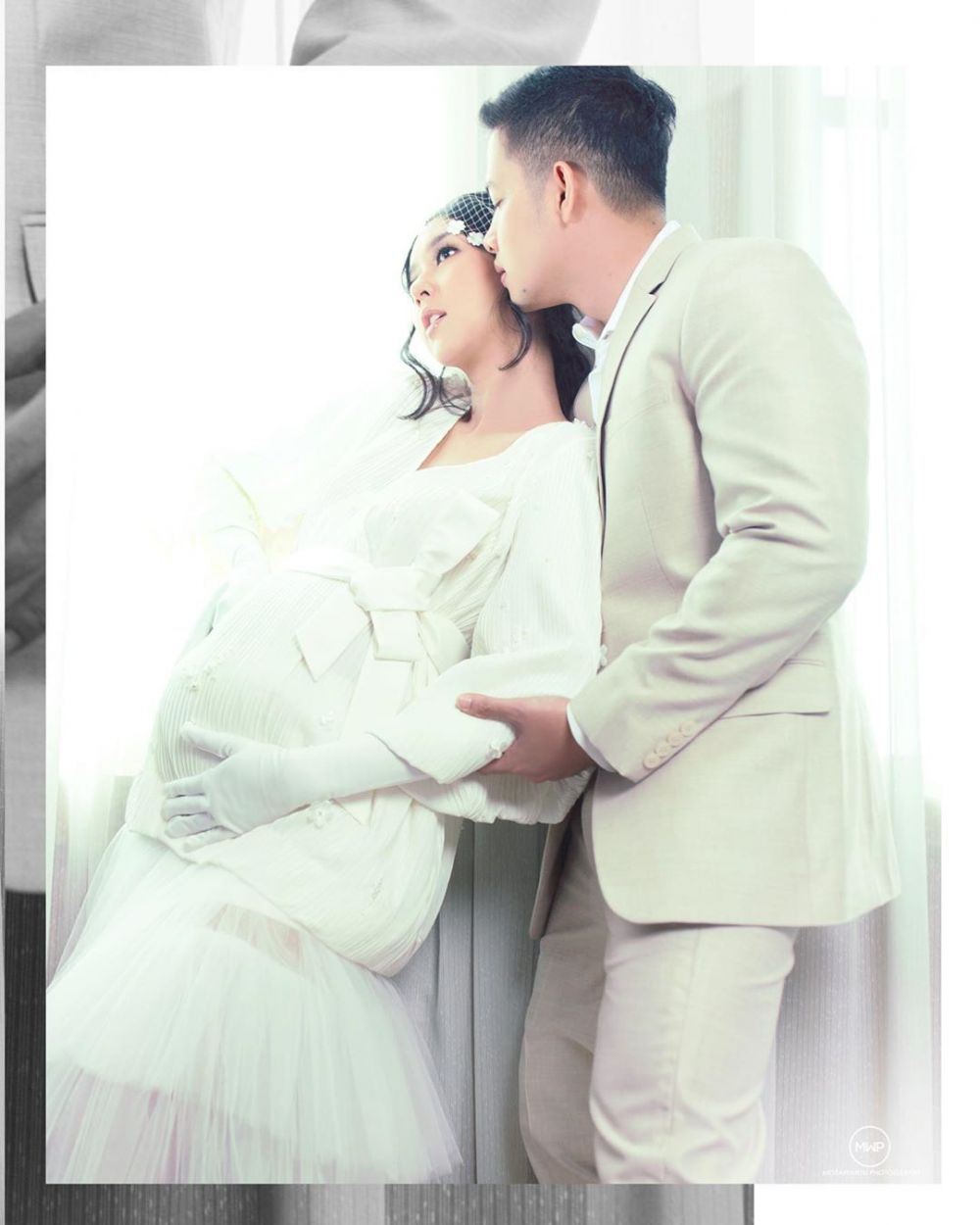 8 Gaya maternity shoot Kevin Lilliana, memesona bak bidadari