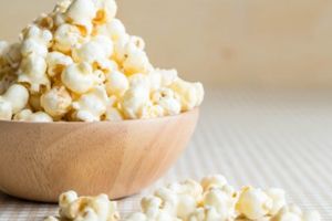 8 Manfaat popcorn untuk kesehatan, menurunkan kolesterol
