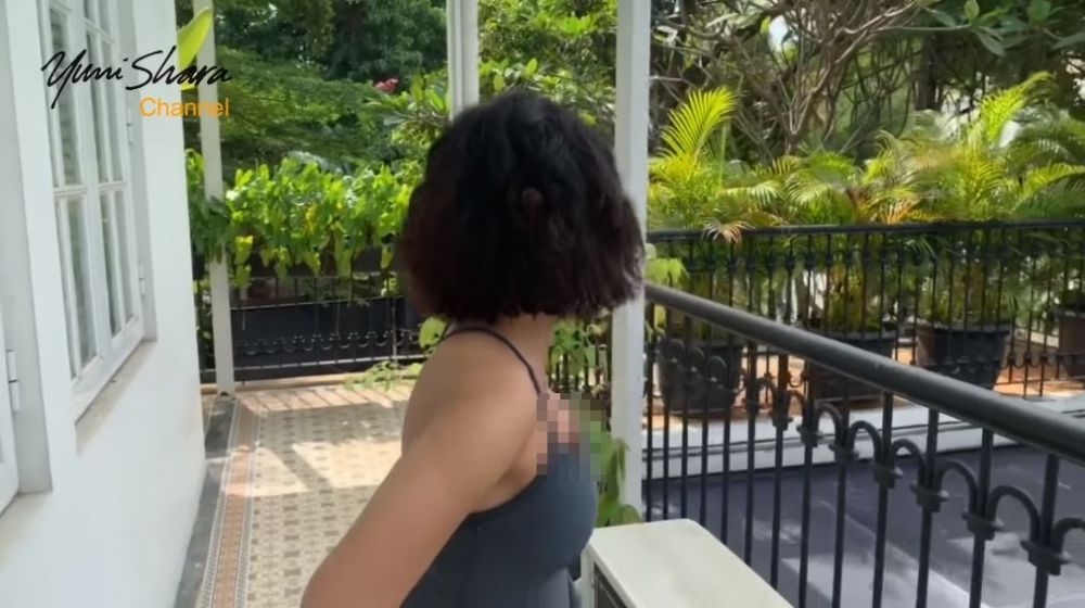 10 Potret lantai dua rumah Yuni Shara, ada ruang khusus melukis