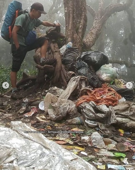 6 Potret miris Gunung Dempo di Sumatera Selatan dipenuhi sampah
