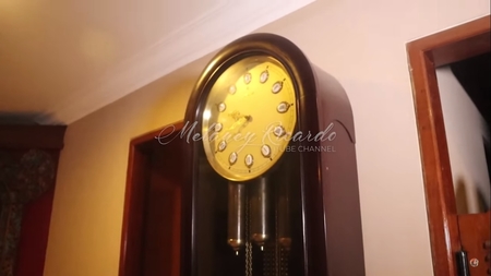 10 Potret rumah masa kecil Jennifer Jill, mewah penuh barang antik