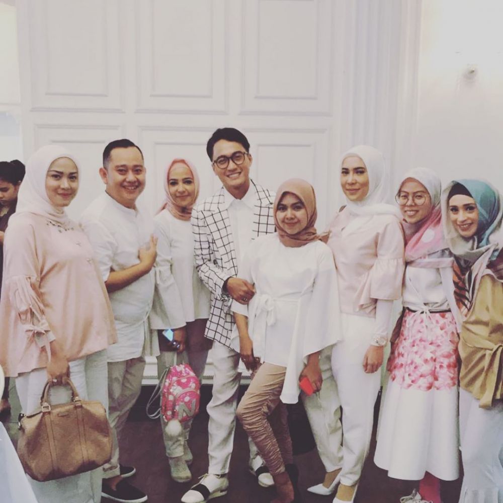 Kenangan 10 seleb dengan Barli Asmara, sosok hangat yang dirindukan