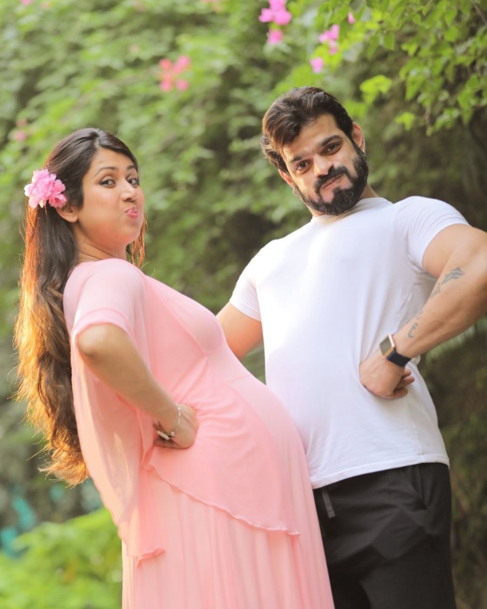 Pesona 5 seleb Bollywood pamer baby bump, curi perhatian