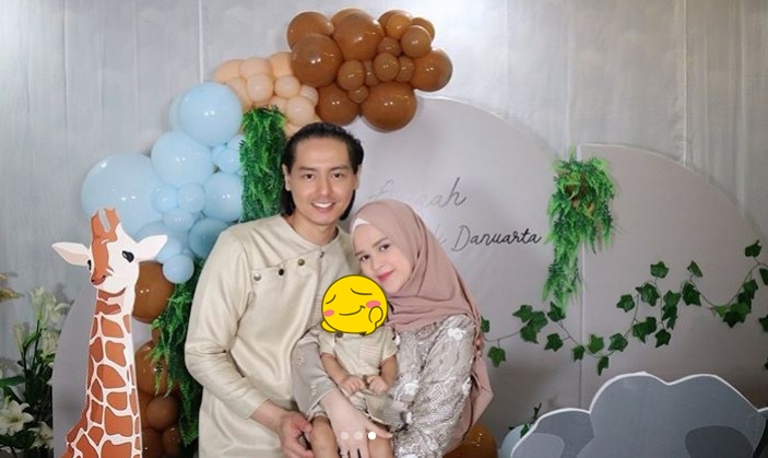 10 Momen akikah anak Cut Meyriska dan Roger, penuh haru