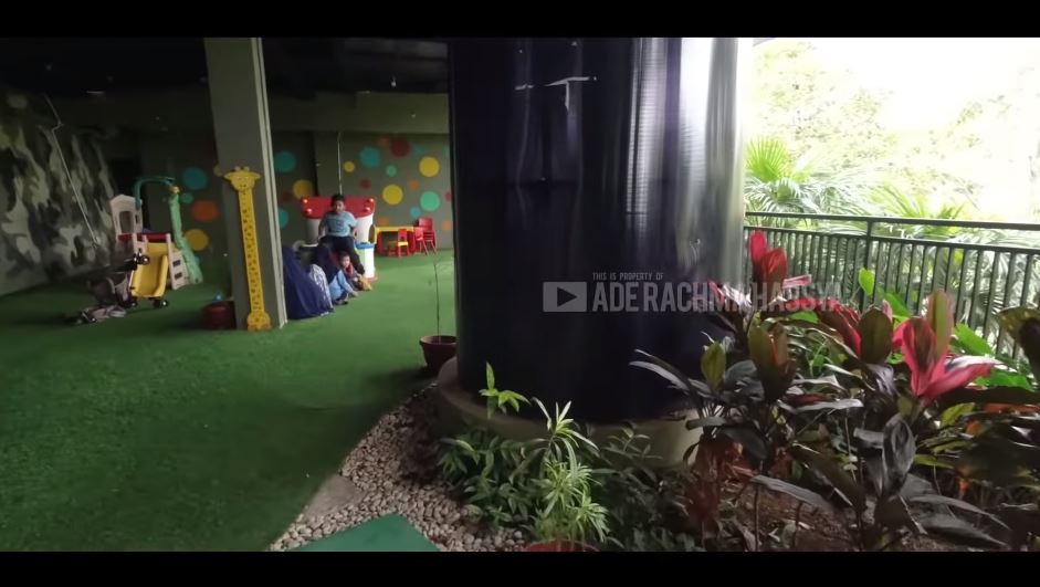 15 Potret restoran milik Dewi Perssik, bergaya ala militer