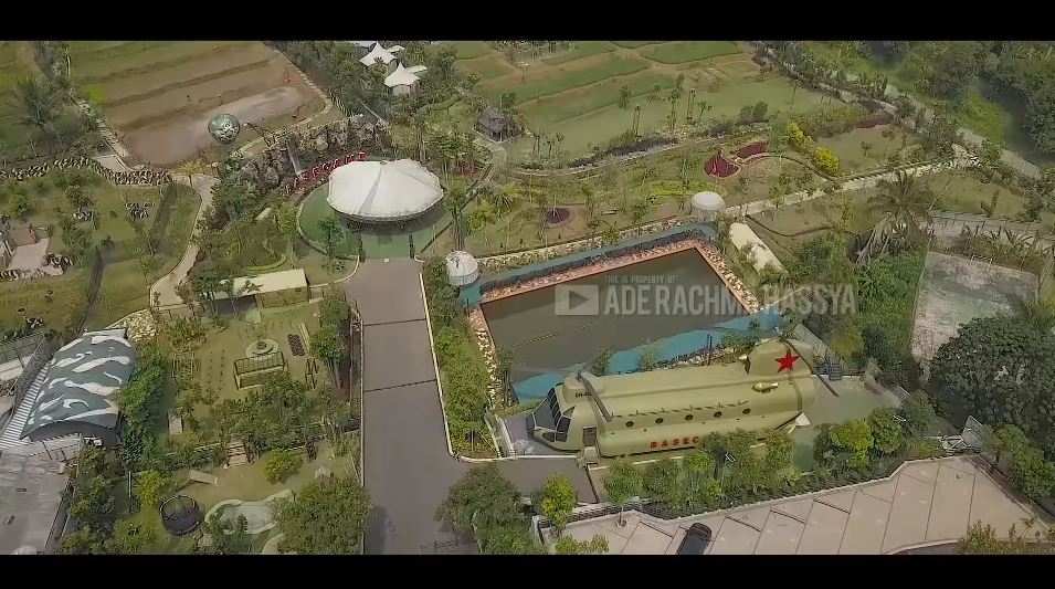 15 Potret restoran milik Dewi Perssik, bergaya ala militer