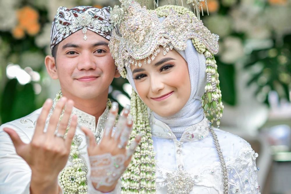 Curhatan ibu Nadya Mustika soal rumah tangga putrinya dan Rizki 2R