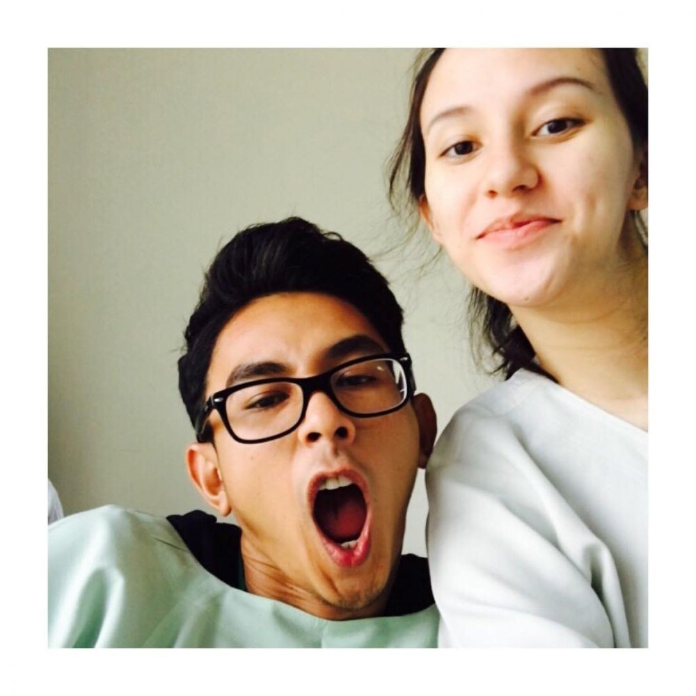 Momen 9 pesinetron ganteng temani istri melahirkan, idaman banget