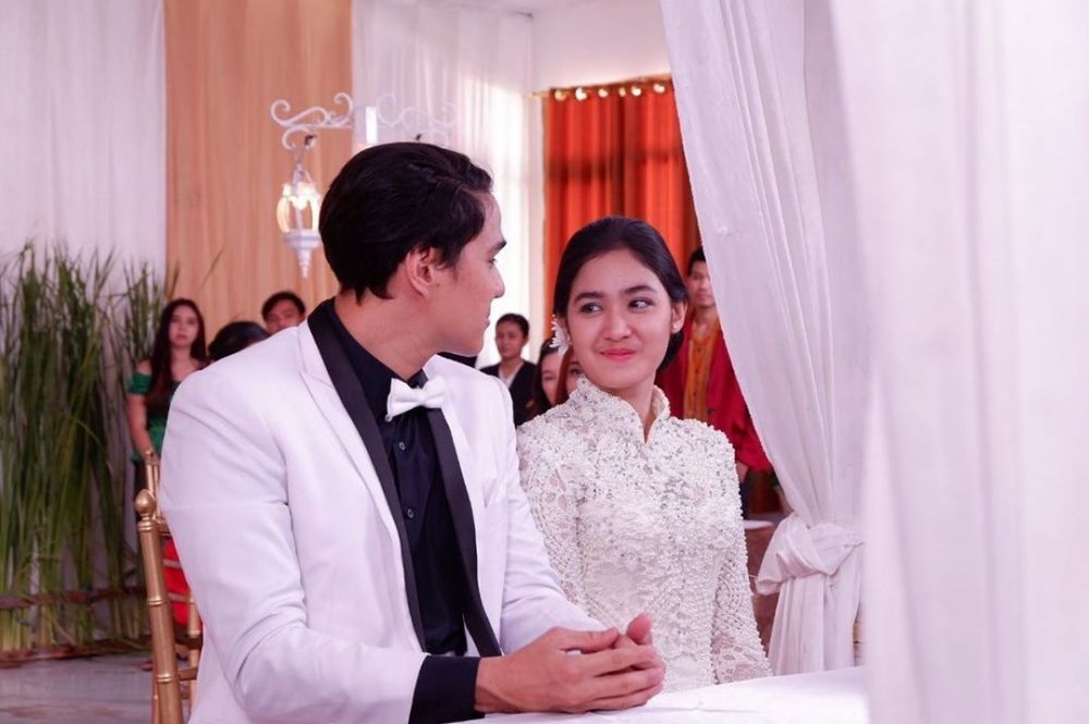 7 Pesona Cut Syifa pakai baju pengantin, curi perhatian