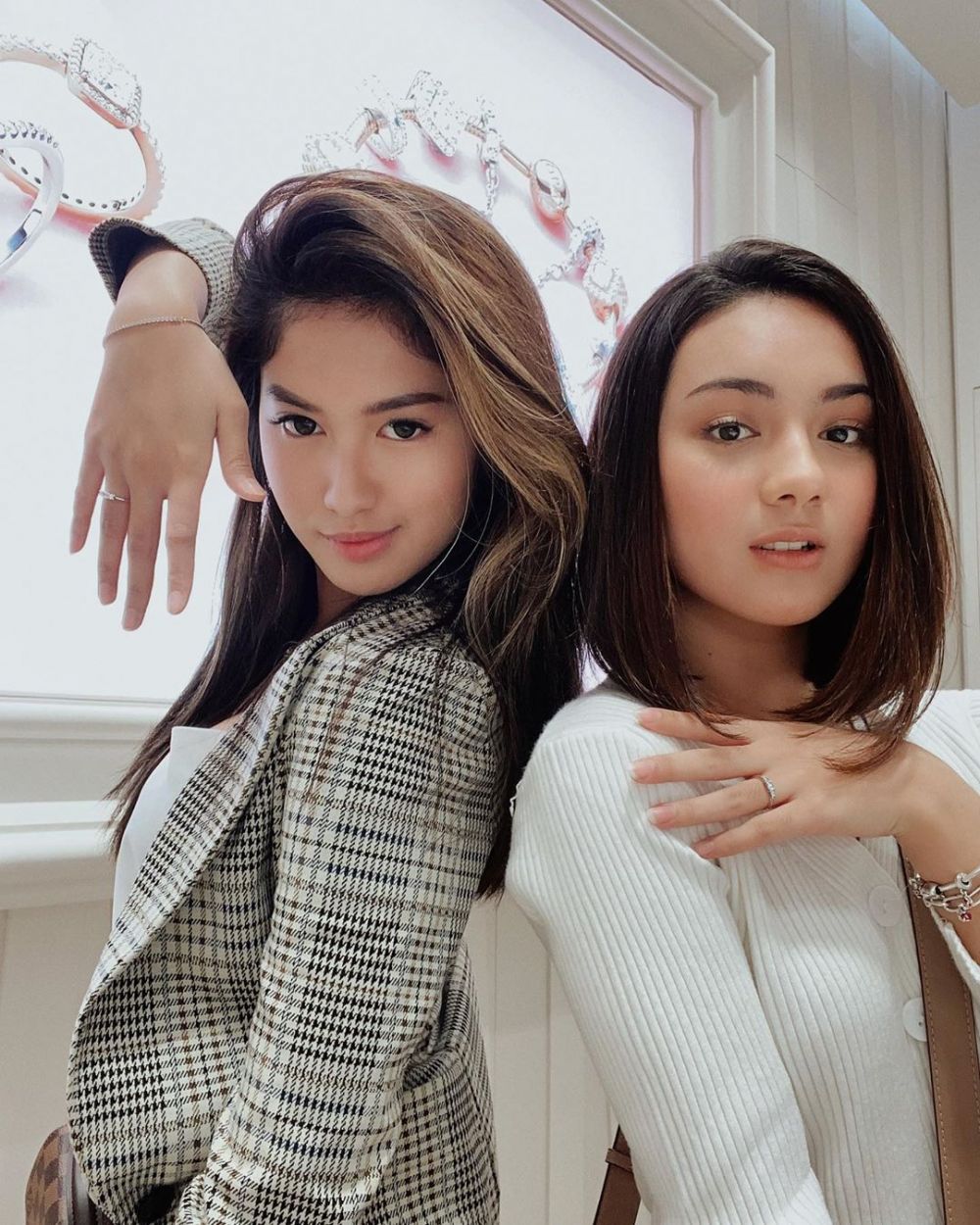 Sahabat dekat, ini 8 potret kebersamaan Ochi Rosdiana & Ersya Aurelia