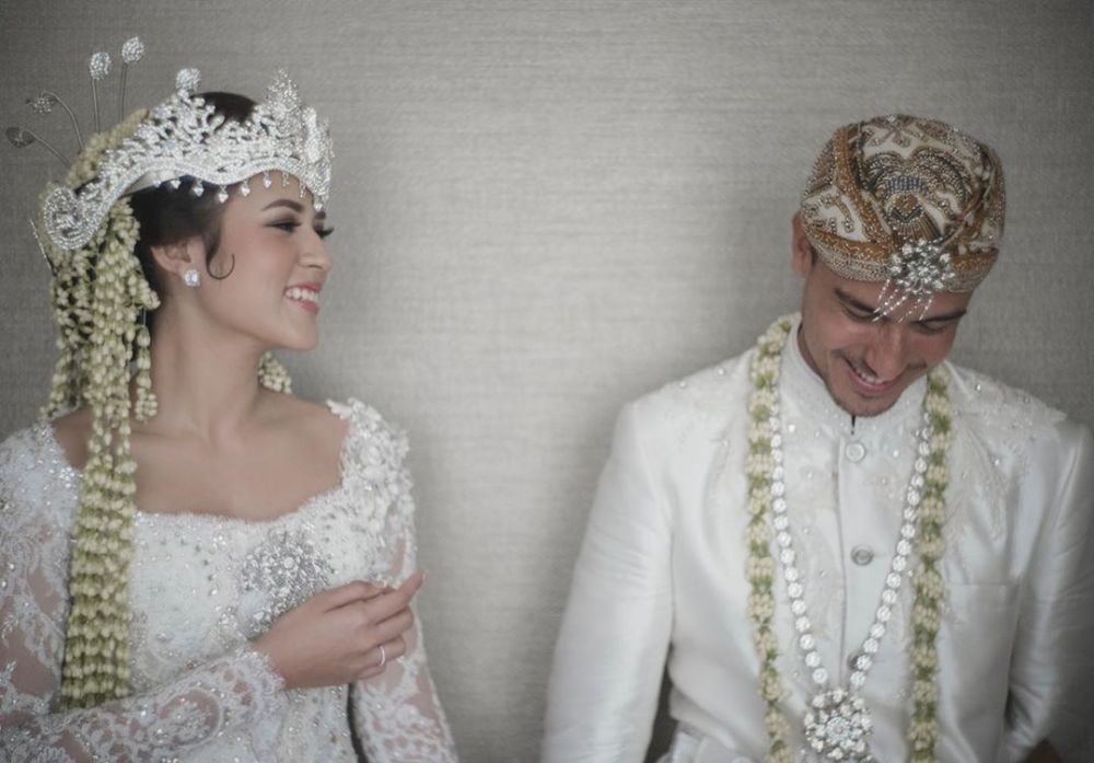 Anniversary ke-3, intip 10 momen romantis ala Raisa dan Hamish Daud