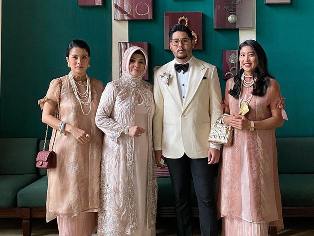 8 Momen pernikahan Sergio Berlino adik Marcella Zalianty, khidmat