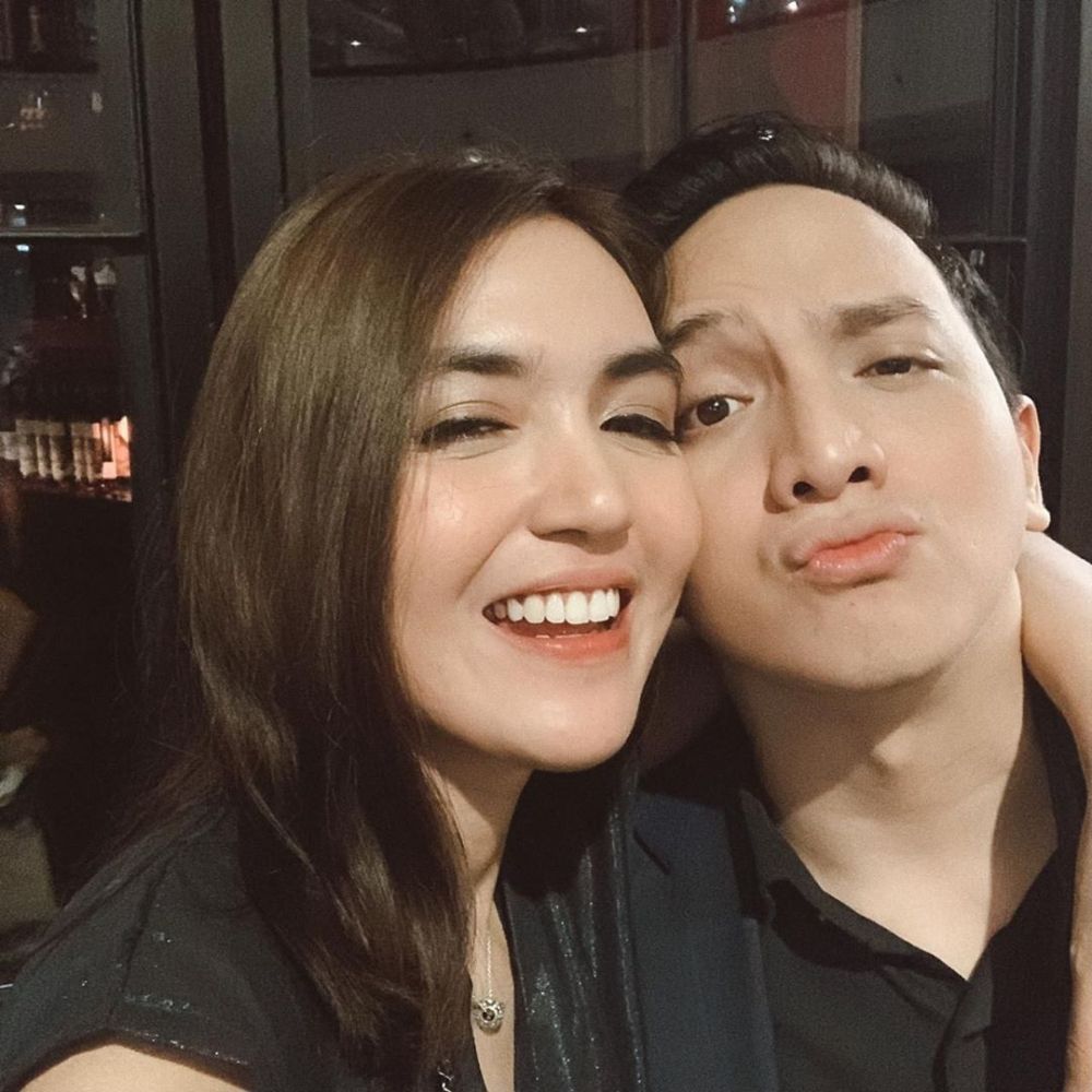 Potret romantis 10 komika dan istri, bikin baper