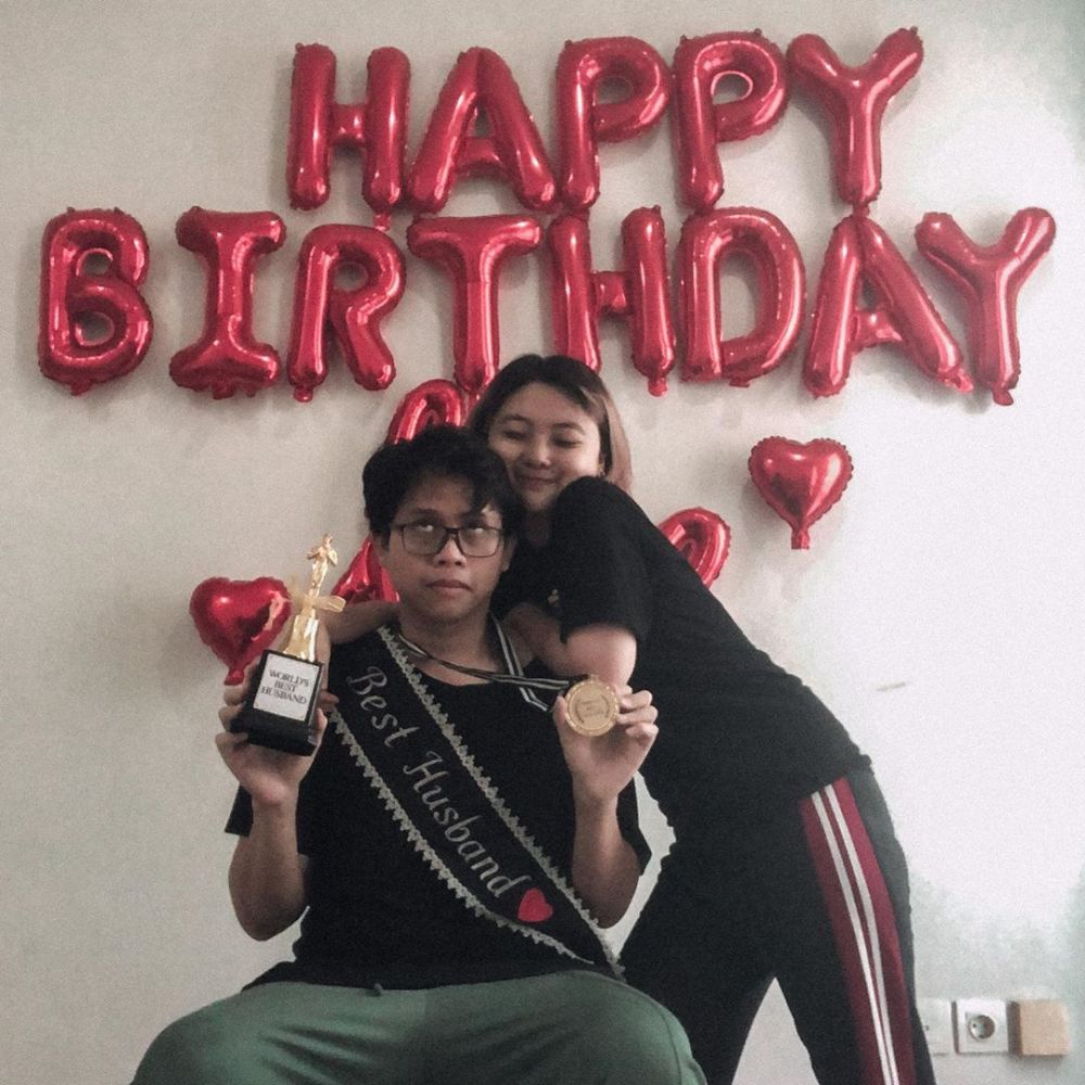 Potret romantis 10 komika dan istri, bikin baper