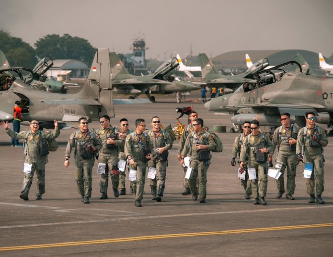 Pesan haru Panglima TNI untuk anak almarhum pilot AU yang gugur