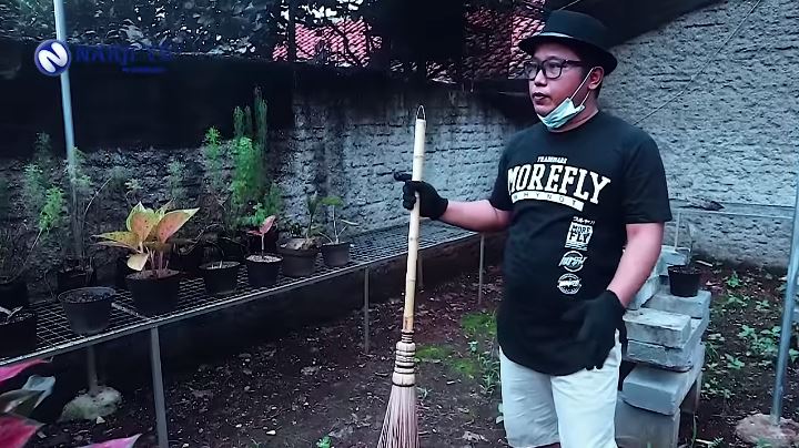 12 Potret Narji jadi petani sayuran, gayanya nyentrik abis