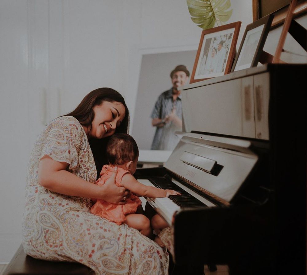 10 Potret aktivitas Mutia Ayu setelah ditinggal Glenn Fredly