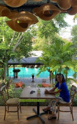 10 Momen manis liburan Richard Kyle dan mama di Bali