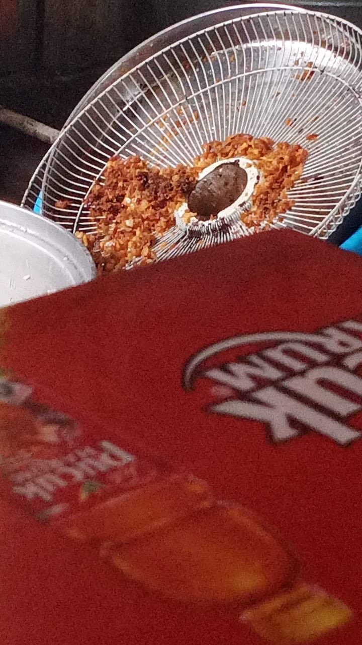 10 Potret lucu orang memanfaatkan kipas rusak ini bikin ngakak