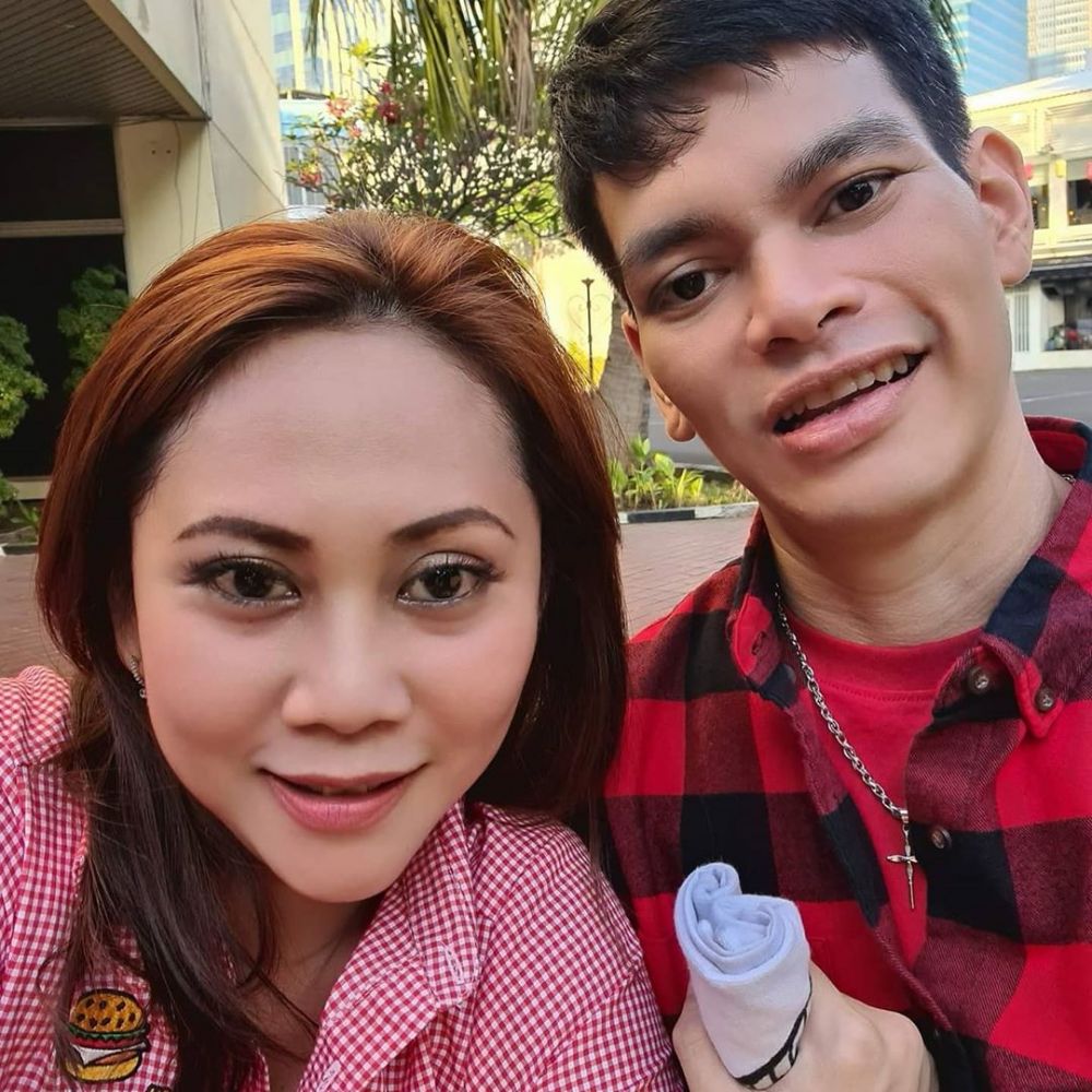 7 Kisah perjalanan cinta El Ibnu vokalis Elkasih, akhirnya CLBK