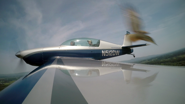 10 Momen selamat dari insiden maut ini bikin deg-degan ngelihatnya