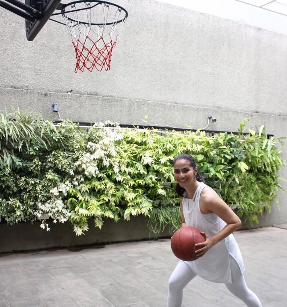 10 Sudut rumah Maudy Koesnaedi, minimalis namun tetap asri