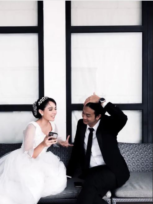 Beradu akting, 8 potret Dimaz Andrean & Raquel Katie bikin baper