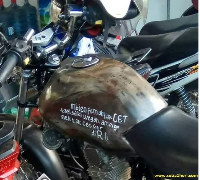 10 Modifikasi tangki motor ini absurd, nyelenehnya banget