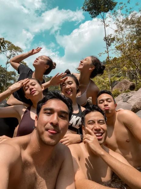 8 Potret seru Febby Rastanty, Jessica Mila & Yuki Kato trekking bareng