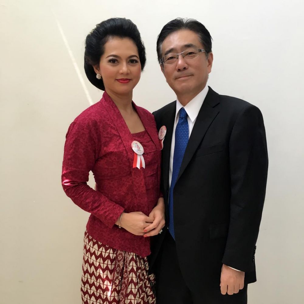 Sudah menikah, ini 10 potret jebolan AFI bareng suami