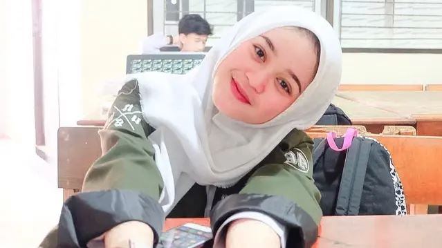 10 Potret terbaru Cecilia Gina anak Limbad yang kini berhijab