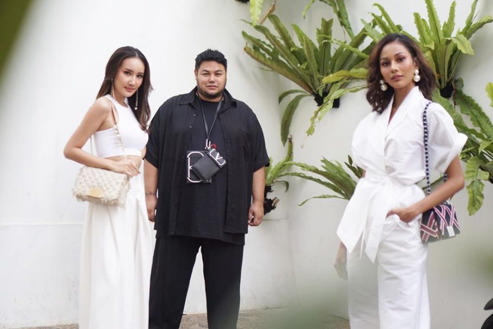 Jarang Diekspos Ini 6 Momen Ivan Gunawan Bareng Kekasih