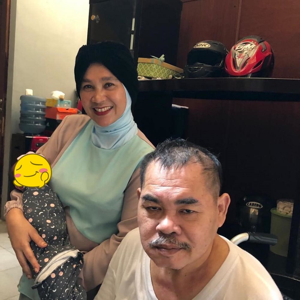 10 Potret Mat Solar 'Bajaj Bajuri' dan istri, penuh kehangatan