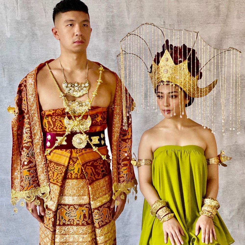 10 Gaya prewedding Nikita Willy & Indra Priawan berkonsep tradisional