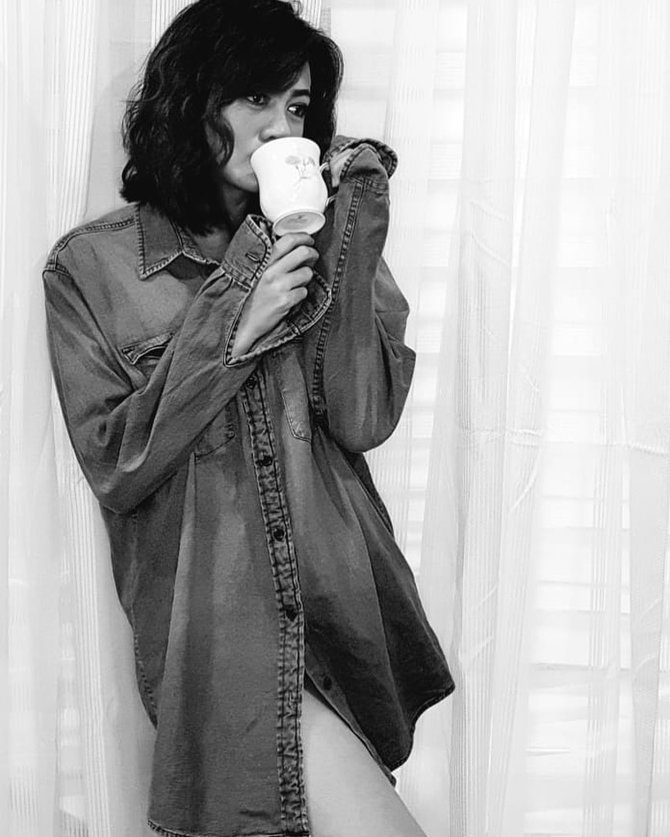 Lama tak ada kabar, ini 7 potret Yeyen Lidya dengan rambut sebahu