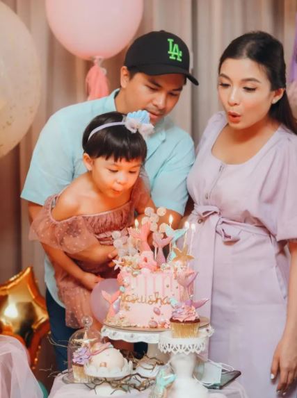 7 Momen seru Chelsea Olivia dan suami rayakan ultah Nastusha