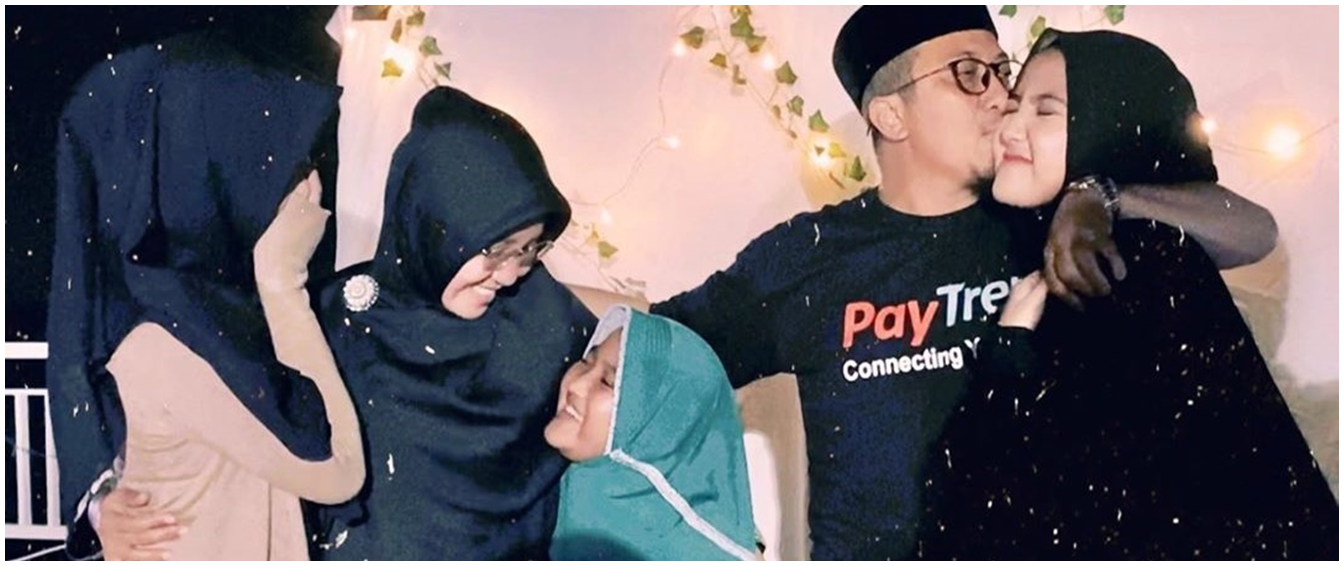 5 Momen ultah pernikahan Ustaz Yusuf Mansur, konsepnya curi perhatian