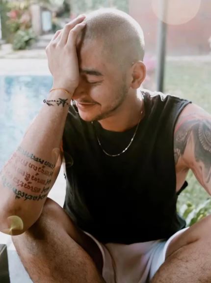 7 Potret terbaru Krisjiana suami Siti Badriah, tampil plontos